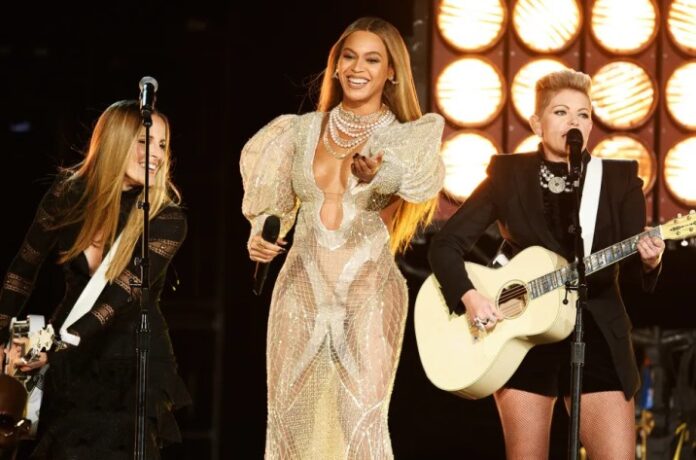 Beyoncé claims she didn't feel 'welcomed' during the occasion that inspired 'Cowboy Carter.' Why fans suspect she's referring to 2016 CMA Awards.