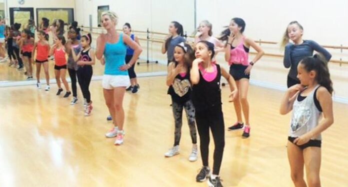 Britney Spears Delights Dance Students with Surprise Teaching Session