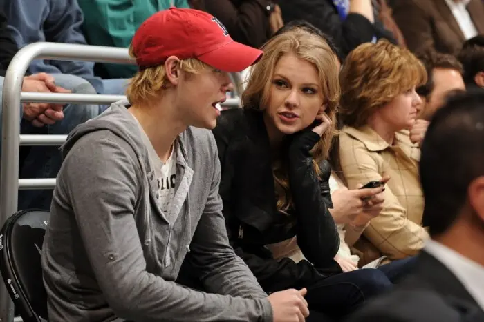Who has been Taylor Swift's boyfriend? and dating history!
