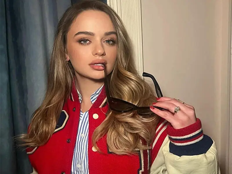 Joey King Discusses Sabrina Carpenter's New Album, Choosing Her Favorite Track and Calling It 